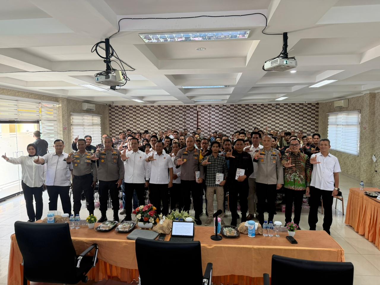 Polresta Pekanbaru Gelar Penyuluhan Hukum KUHP dan KUHAP Baru, Hadirkan Divkum Mabes Polri